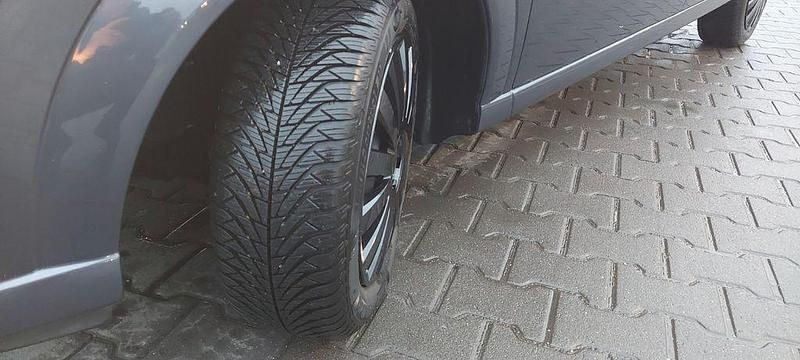 Gebraucht Opel Meriva 105 PS (77 kW) 2009 Schwarz Van / Kleinbus