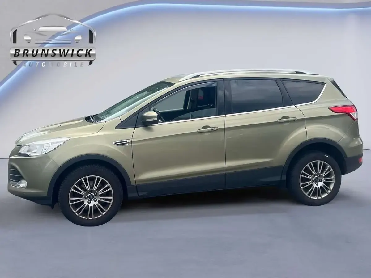 Gebraucht Ford Kuga Titanium 163 PS (119 kW) 2013 Grün SUV