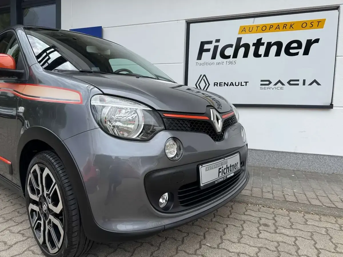 Gebraucht Renault Twingo GT 109 PS (80 kW) 2016 Lunairgrau Kleinwagen