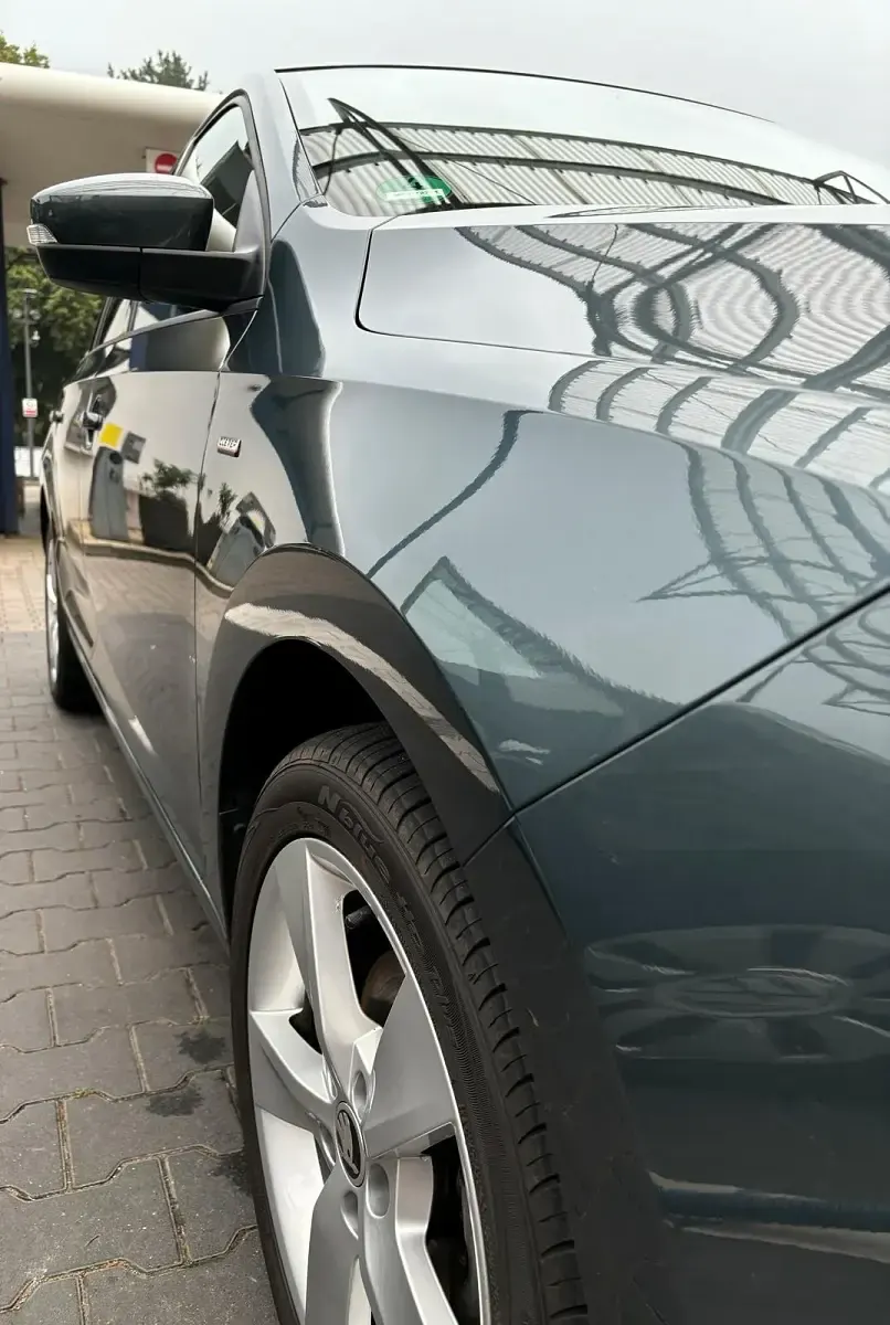 Gebraucht Skoda Rapid Clever 90 PS (66 kW) 2018 Silber Kleinwagen