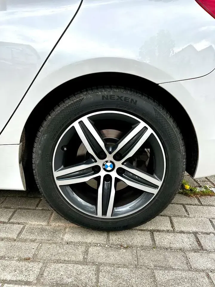 Gebraucht BMW 225 Active Tourer Sport Line 231 PS (169 kW) 2015 Weiß Van / Kleinbus