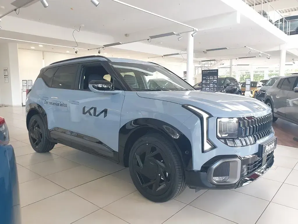 Neu Kia Seltos X-Line 179 PS (131 kW) 2026 Grau SUV