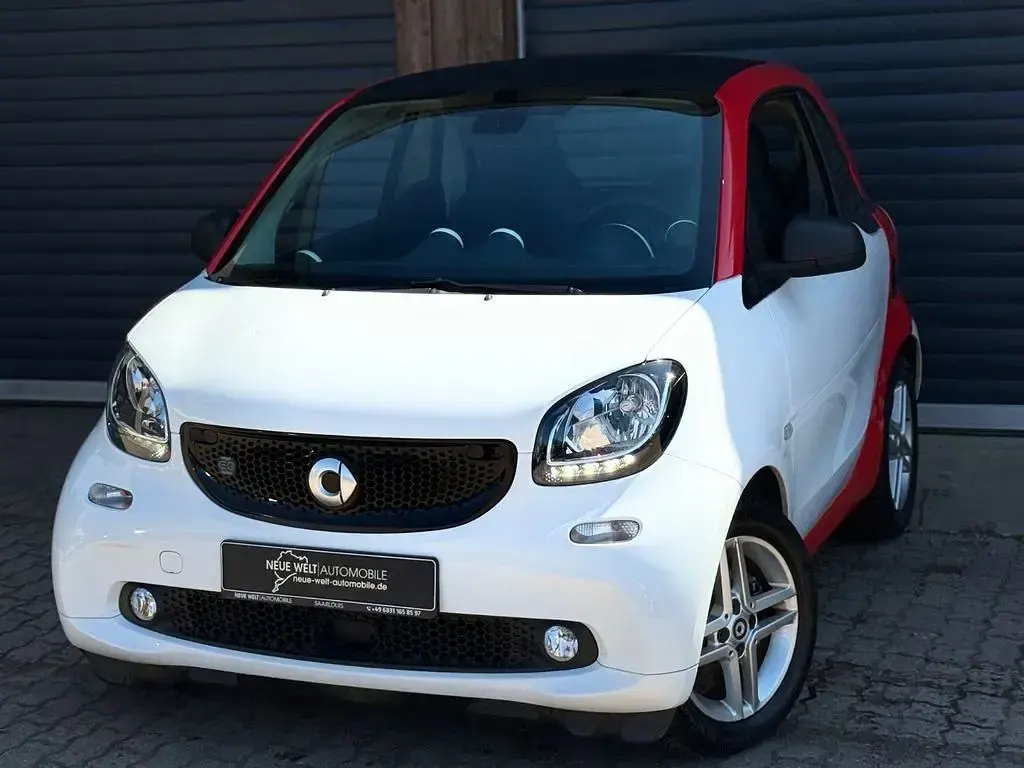 Gebraucht Smart ForTwo Electric Drive 60 kW (82 PS) 2019 Weiß Coupé