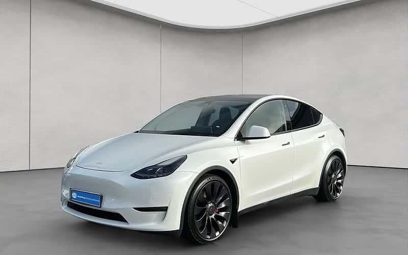 Weiß Gebraucht 2022 Tesla Model Y Performance SUV | 37.990 € (Fairer Preis) - Bild 1/4