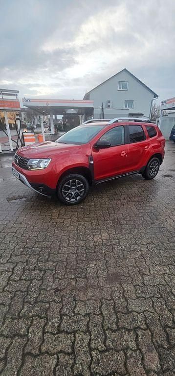 Gebraucht Dacia Duster Celebration 101 PS (74 kW) 2020 Rot SUV