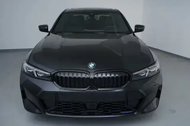 Gebraucht BMW 330 Performance 286 PS (210 kW) 2024 Schwarz Limousine