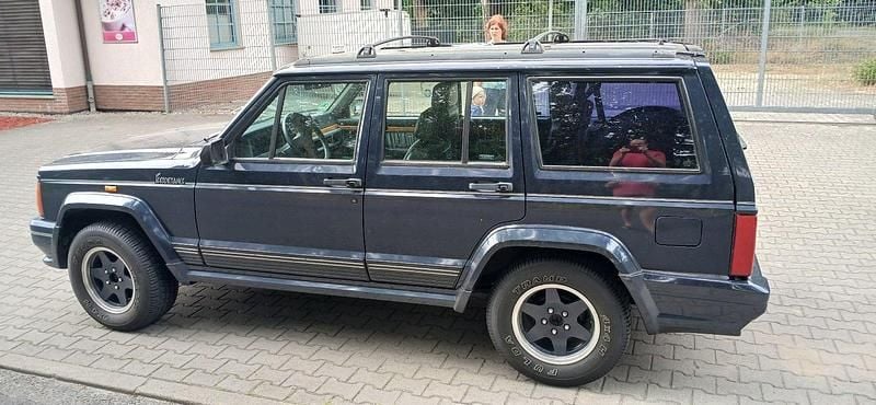 Gebraucht Jeep Cherokee 185 PS (136 kW) 1992 Blau SUV