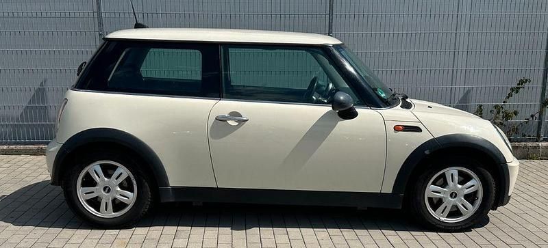 Gebraucht Mini ONE 90 PS (66 kW) 2006 Weiß Kleinwagen