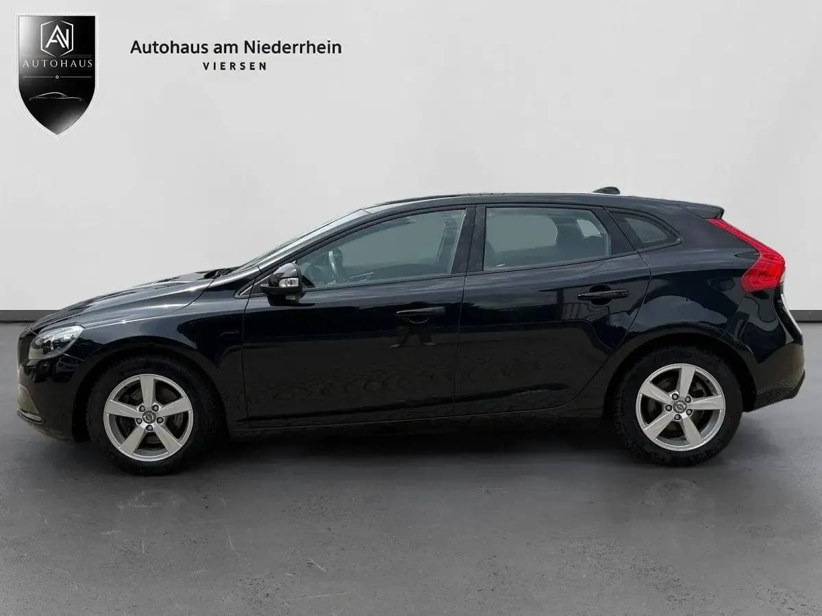 Gebraucht Volvo V40 120 PS (88 kW) 2014 Schwarz Limousine