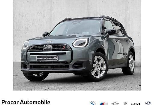 Second-hand Mini Countryman Classic 218 CP (160 kW) 2024 Verde SUV
