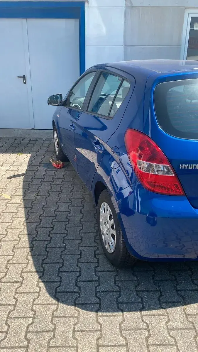 Gebraucht Hyundai i20 Comfort 77 PS (56 kW) 2011 Blau Kleinwagen