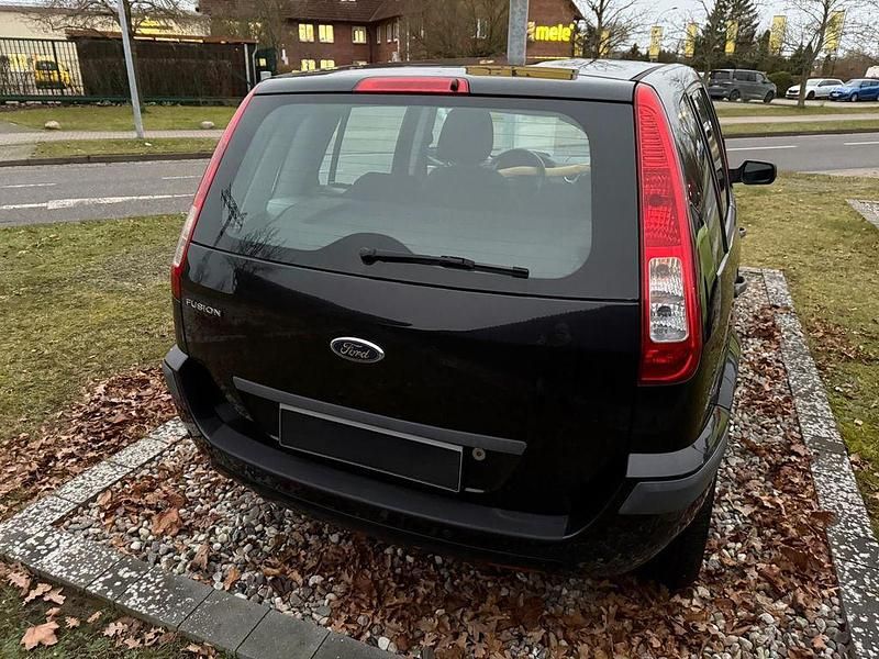 Gebraucht Ford Fusion Zetec 80 PS (58 kW) 2008 Schwarz Limousine