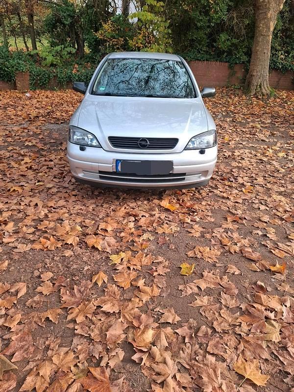Silber Gebraucht 2002 Opel Astra Coupé | 800 € (Superpreis) - Bild 1/4