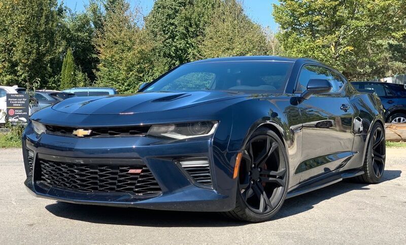 Blau Gebraucht 2016 Chevrolet Camaro SS Coupé | 31.900 € (Teuer) - Bild 1/4