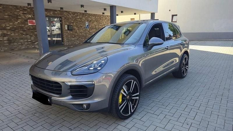 Gebraucht Porsche Cayenne 262 PS (192 kW) 2016 Grau SUV