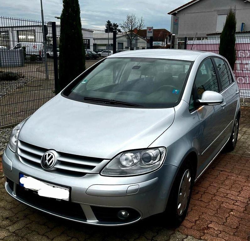 Silber Gebraucht 2009 VW Golf Plus Cross Comfortline Van / Kleinbus | 2.200 € - Bild 1/4