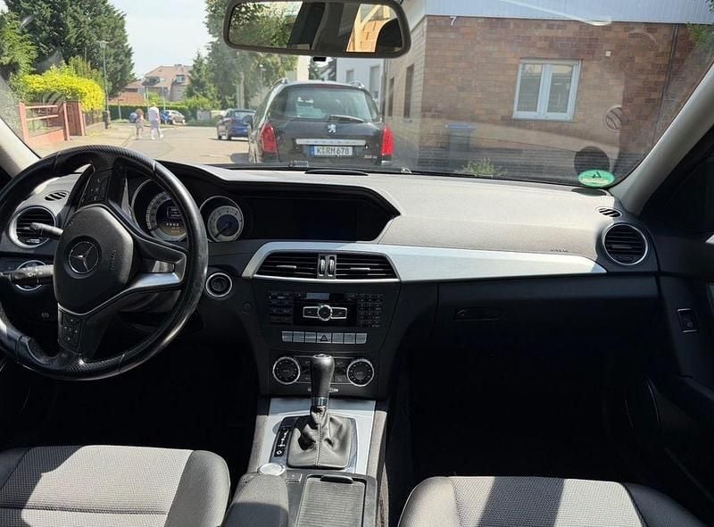 Gebraucht Mercedes 250 204 PS (150 kW) 2012 Schwarz Limousine