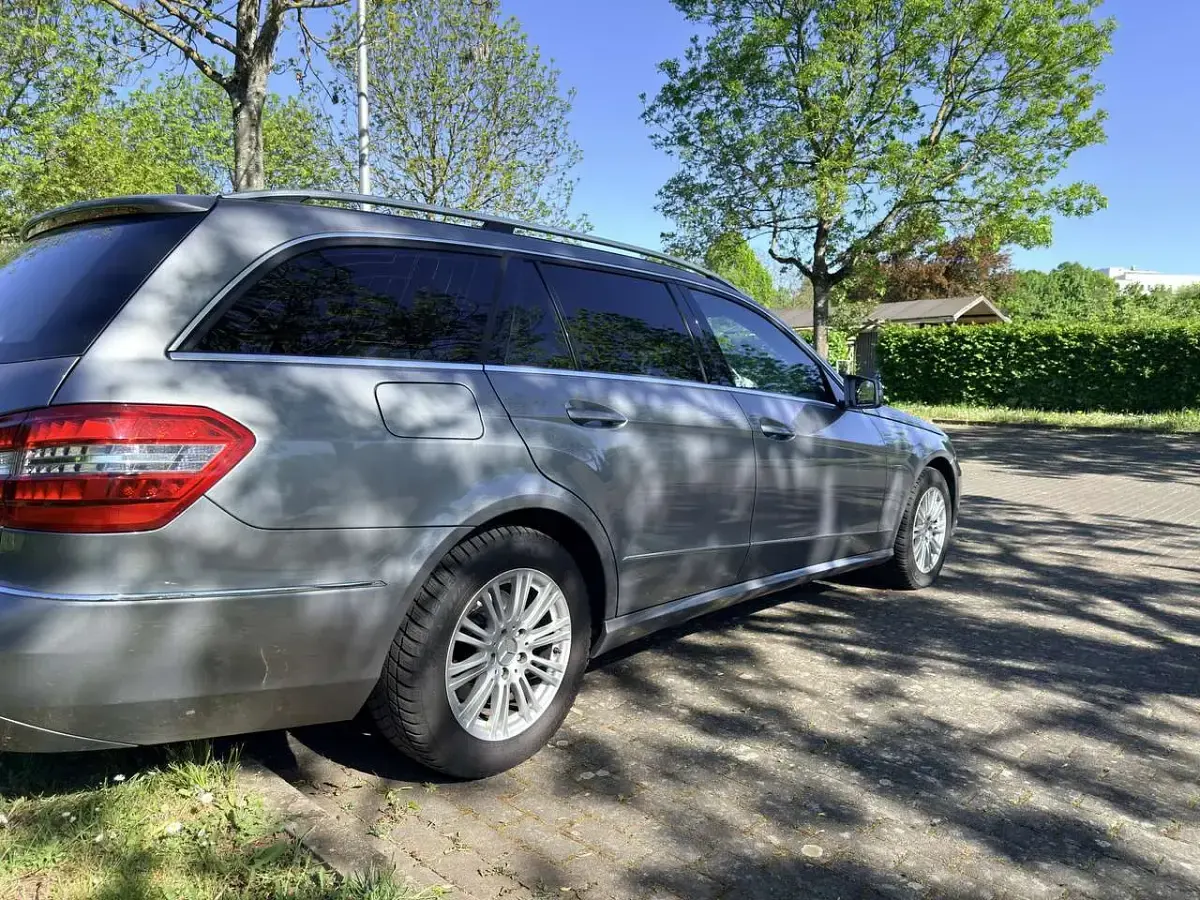 Brugt Mercedes E250 204 HK (150 kW) 2009 Grå Stationcar