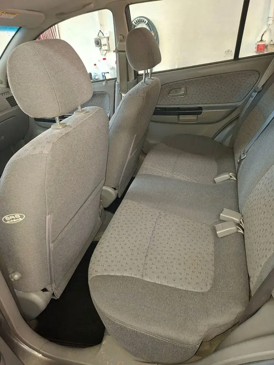 Usata Kia Rio 82 CV (60 kW) 2003 Grigio Berlina