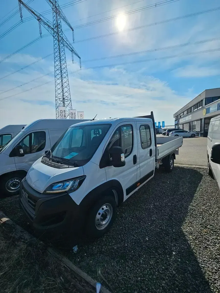 Gebraucht Fiat Ducato 140 PS (102 kW) 2024 Weiß Van