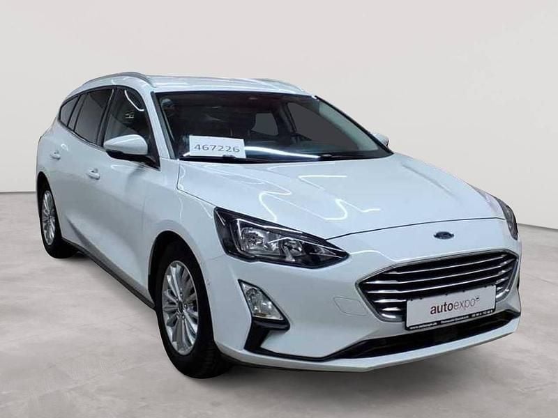 Gebraucht Ford Focus Titanium 120 PS (88 kW) 2019 Frostweiß Kombi