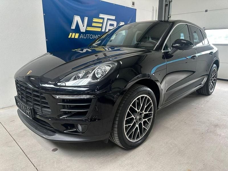 Tiefschwarz Gebraucht 2015 Porsche Macan S SUV | 38.900 € (Guter Preis) - Bild 1/4