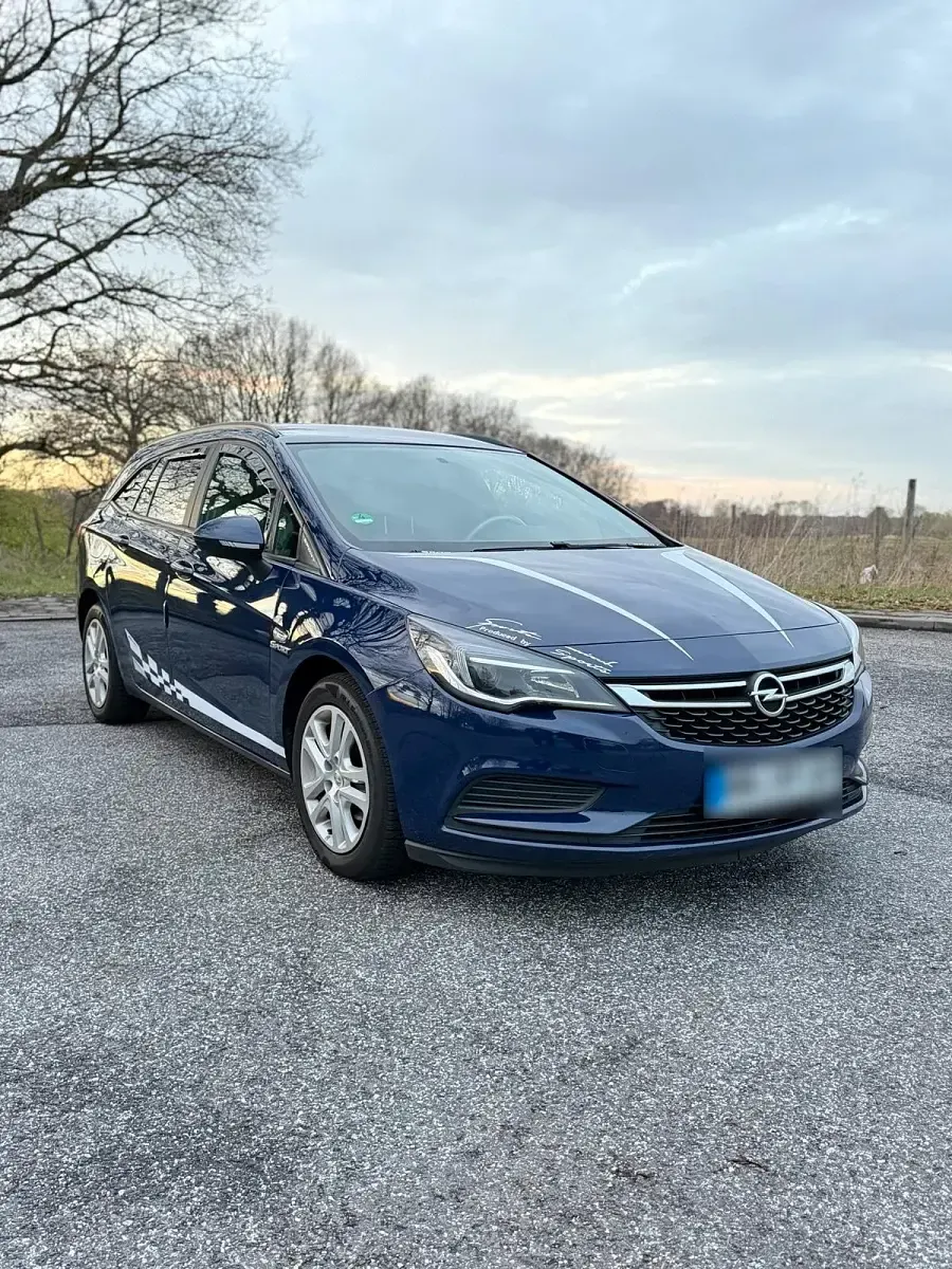 Gebraucht Opel Astra 95 PS (69 kW) 2016 Blau Kombi