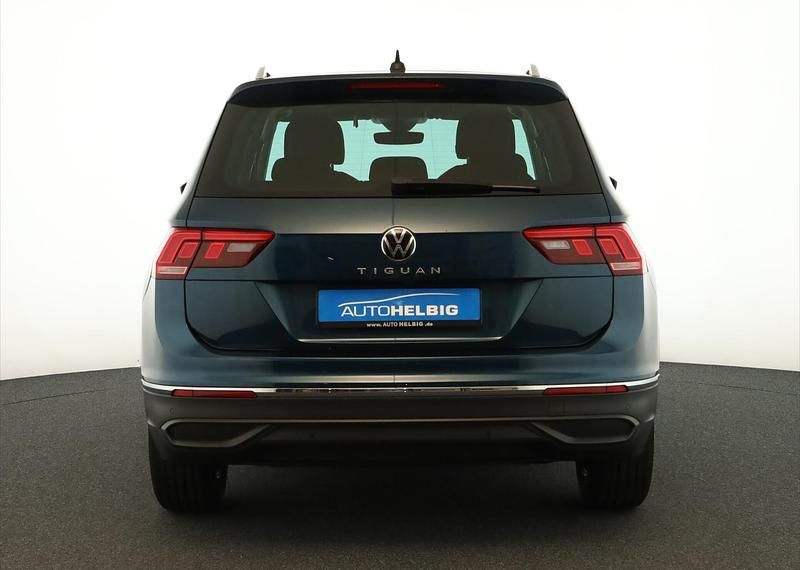 Gebraucht VW Tiguan Active 150 PS (110 kW) 2022 Nightshade blue metallic SUV