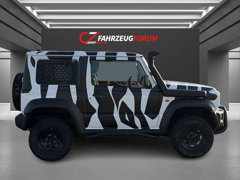 Gebraucht Suzuki Jimny 102 PS (75 kW) 2020 Weiß SUV