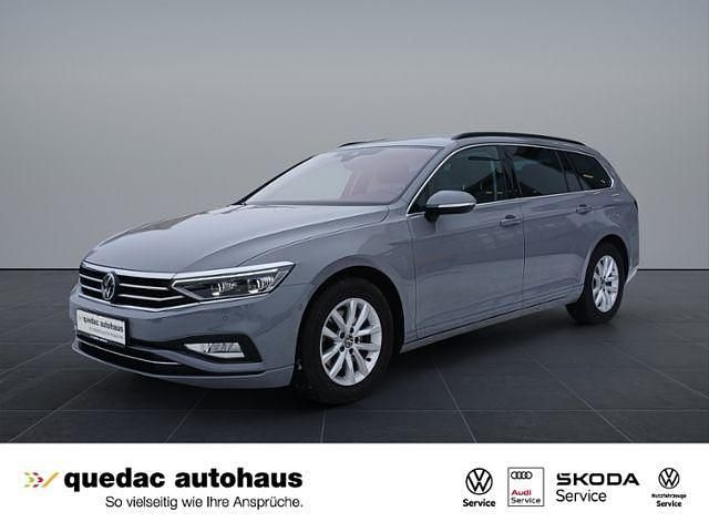 Mondsteingrau Gebraucht 2022 VW Passat Kombi | 23.850 € (Fairer Preis) - Bild 1/4