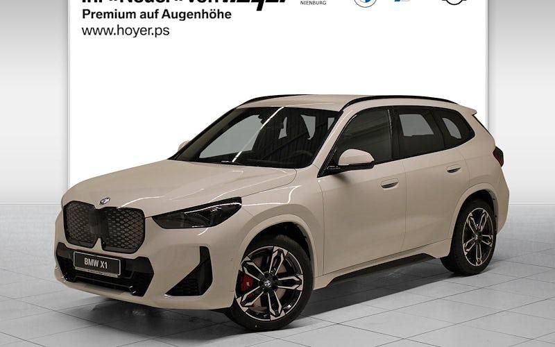 Neu BMW iX1 M Sport 150 kW (204 PS) 2025 Alpinweiss iii SUV