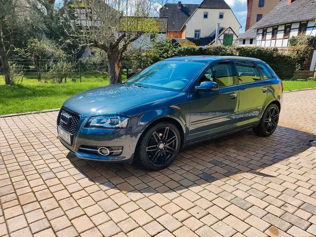 Gebraucht Audi A3 S-Line 125 PS (91 kW) 2012 Grau Kleinwagen