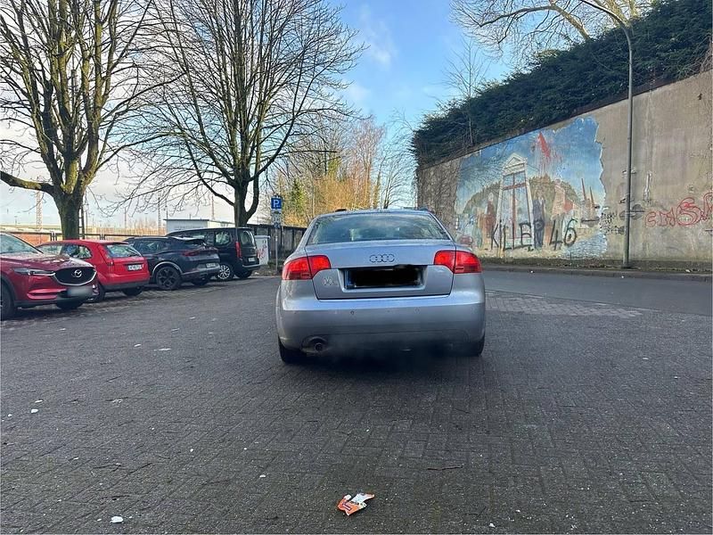 Gebraucht Audi A4 130 PS (95 kW) 2005 Grau Limousine