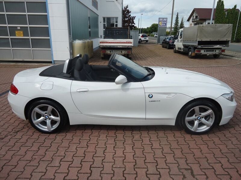 Gebraucht BMW Z4 Sport Line 184 PS (135 kW) 2012 Weiß Cabrio