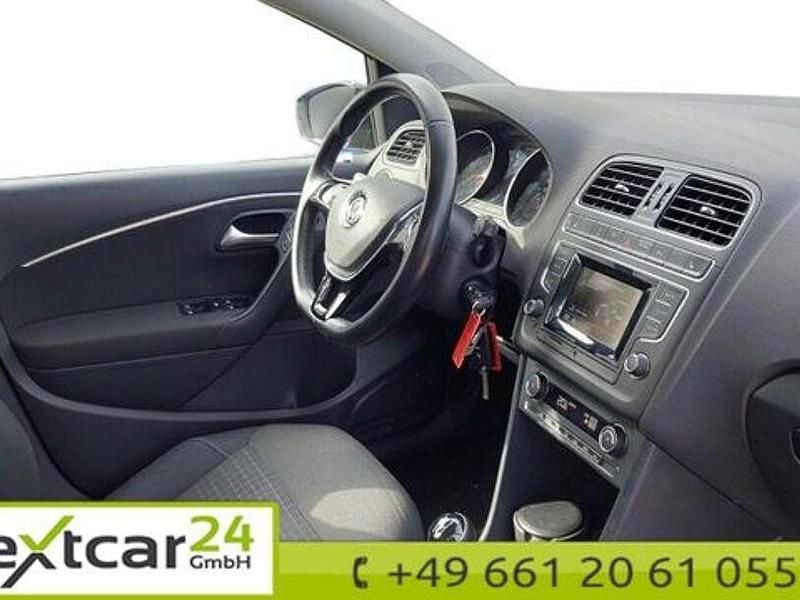 Gebraucht VW Polo Comfortline 60 PS (44 kW) 2015 Schwarz Limousine