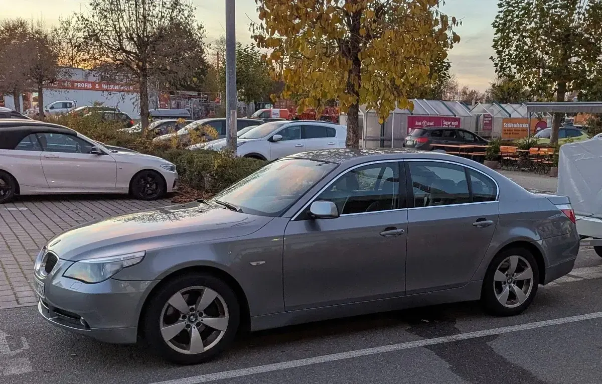 Gebraucht BMW 520 Sport Line 170 PS (125 kW) 2003 Grau Limousine