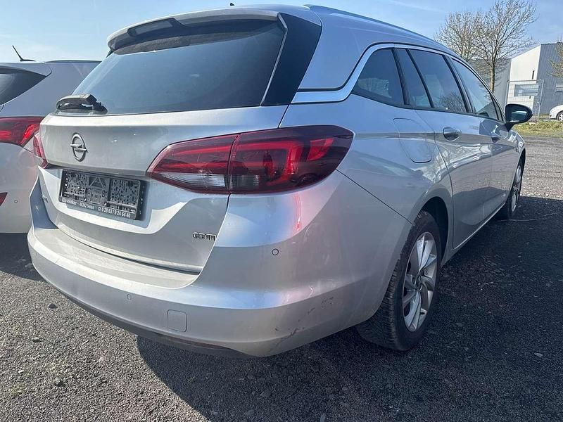 Gebraucht Opel Astra 110 PS (80 kW) 2018 Silber Kombi