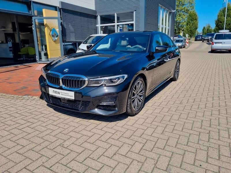 Schwarz Gebraucht 2021 BMW 320 M Sport Limousine | 34.990 € (Etwas zu teuer) - Bild 1/4