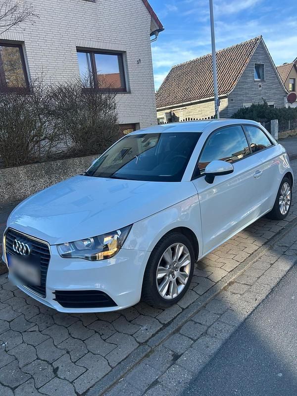 Gebraucht Audi A1 105 PS (77 kW) 2011 Blau Kleinwagen