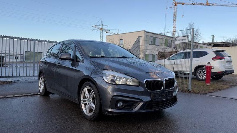 Gebraucht BMW 216 Active Tourer 116 PS (85 kW) 2015 Grau Van / Kleinbus