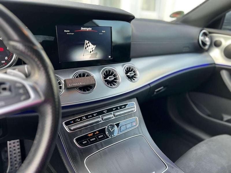 Gebraucht Mercedes E220 AMG line 194 PS (142 kW) 2017 Grau Coupé