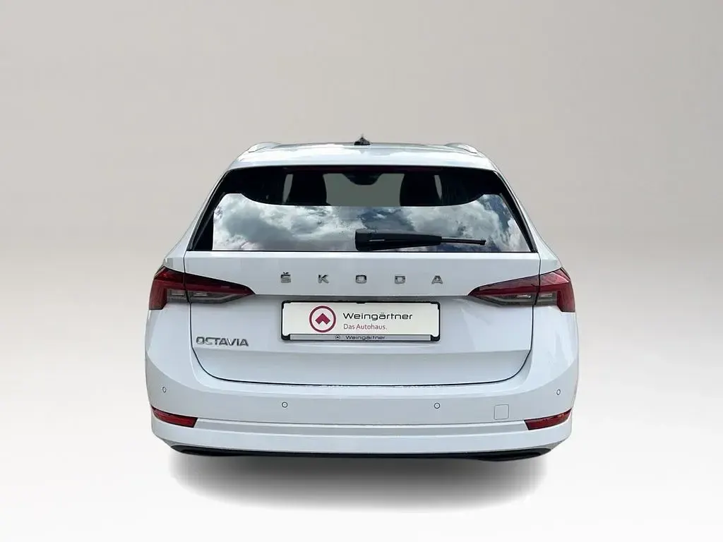 Gebraucht Skoda Octavia Style 116 PS (85 kW) 2023 Weiß Kombi