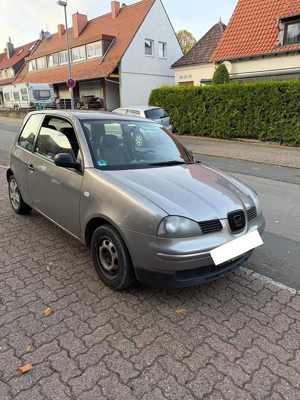 Grau Gebraucht 2004 Seat Arosa Kleinwagen | 450 € (Superpreis) - Bild 1/4