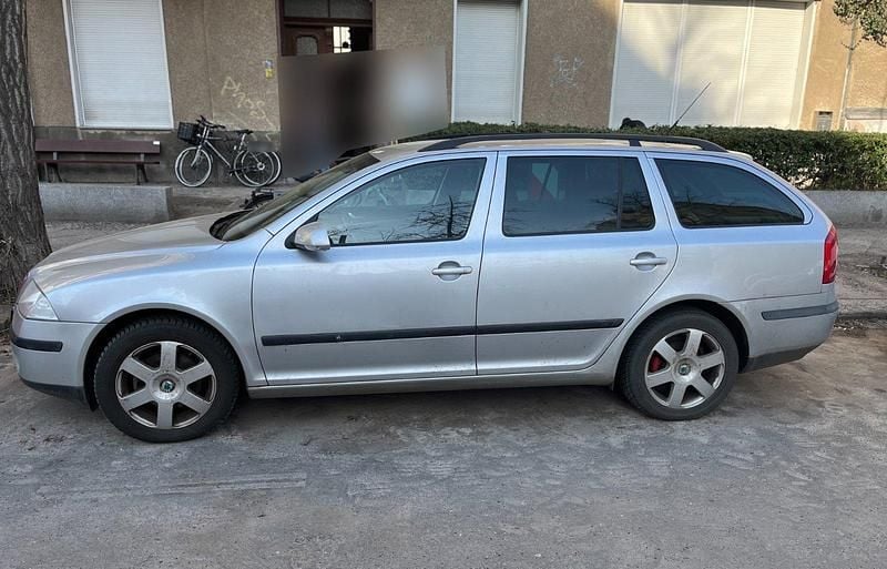 Gebraucht Skoda Octavia Elegance 160 PS (117 kW) 2008 Silber Kombi