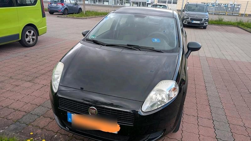 Schwarz Gebraucht 2013 Fiat Grande Punto Active Kleinwagen | 2.900 € (Fairer Preis) - Bild 1/4