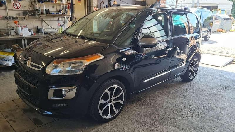 Schwarz perla nera/metallic Gebraucht 2016 Citroën C3 Picasso SELECTION Van / Kleinbus | 7.490 € (Fairer Preis) - Bild 1/4