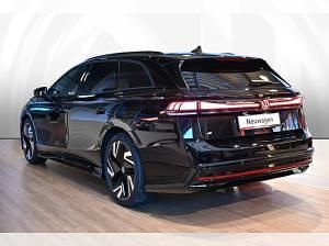 Neu VW ID.7 Style 210 kW (286 PS) 2026 Schwarz (grenadillschwarz metallic) Kombi