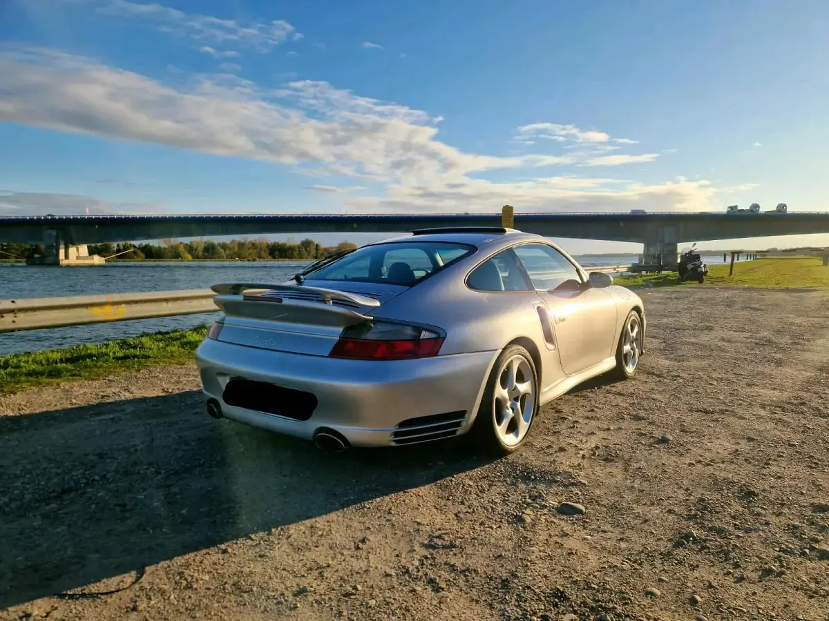 Gebraucht Porsche 996 Turbo 420 PS (308 kW) 2002 Silber Coupé
