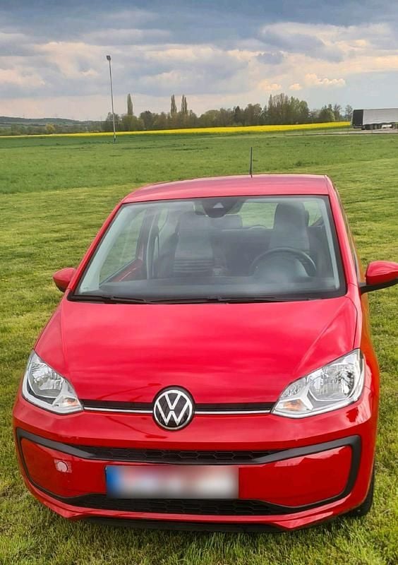 Second-hand VW up! 60 CP (44 kW) 2020 Roșu Hatchback