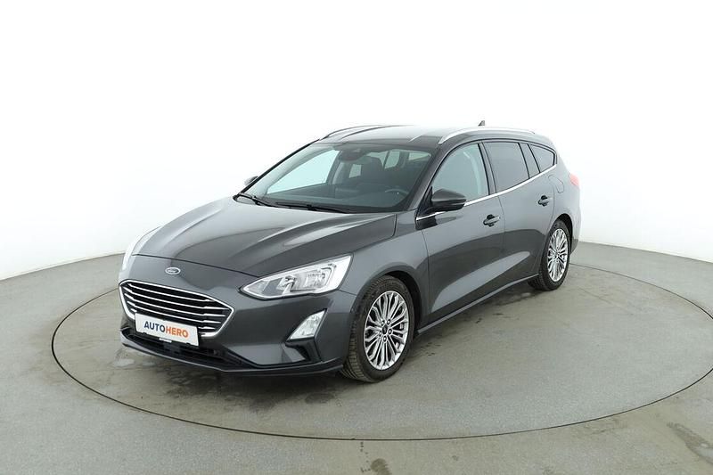Gebraucht Ford Focus Titanium 150 PS (110 kW) 2018 Grau Kombi